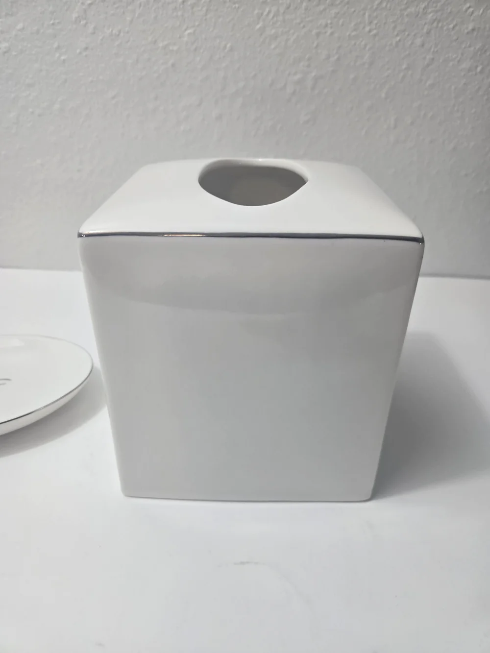 le bain white ceramic